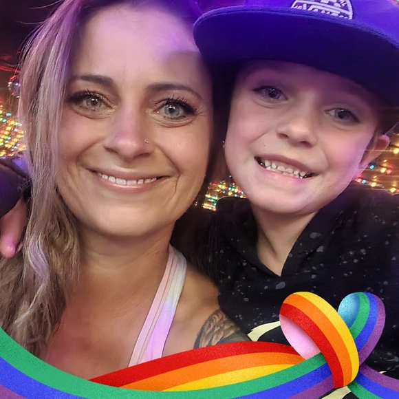 Meet your Posher, Jacey - Picture 2 of 2